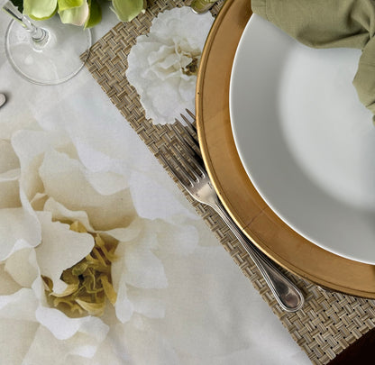 Caoba White Carnation Placemat