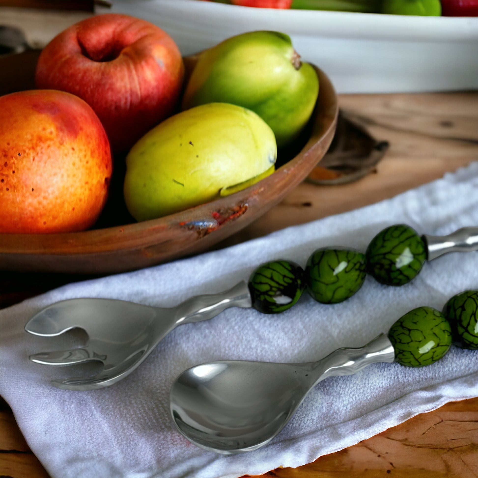 Tagua Green Salad Serving Set